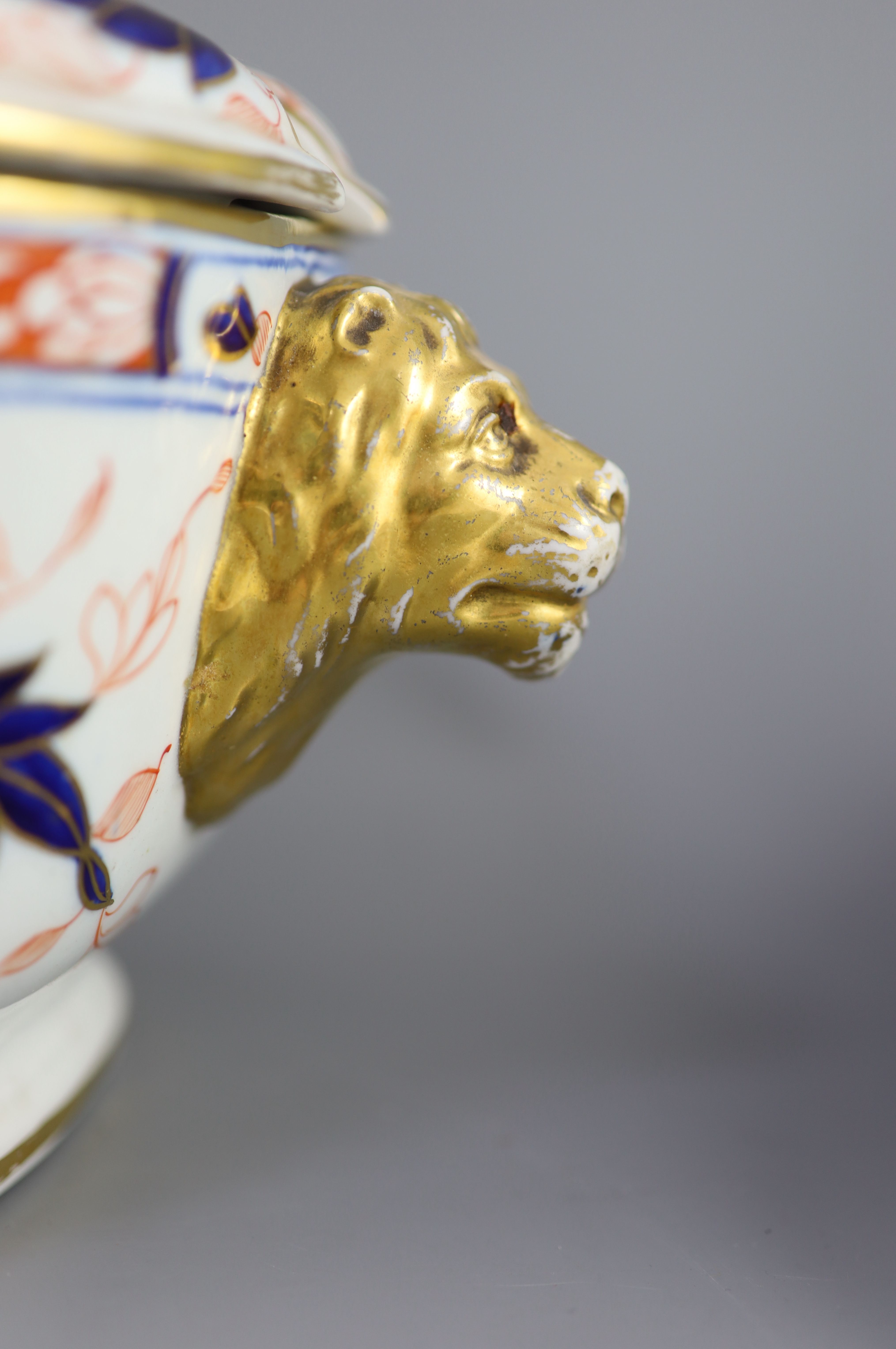 An extensive Coalport Imari pattern dinner service, c.1820,